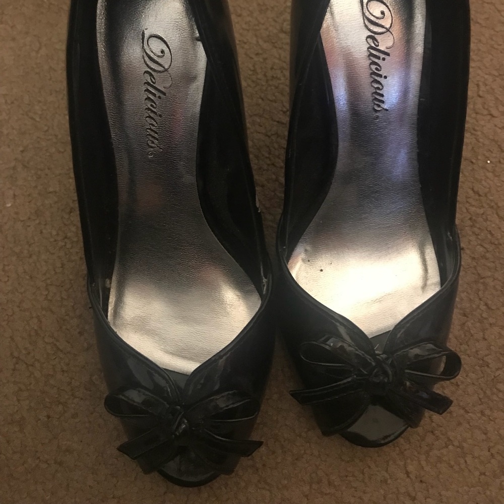 Black shoes